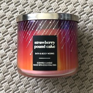 NEW BBW Strawberry Pound Cake Candle